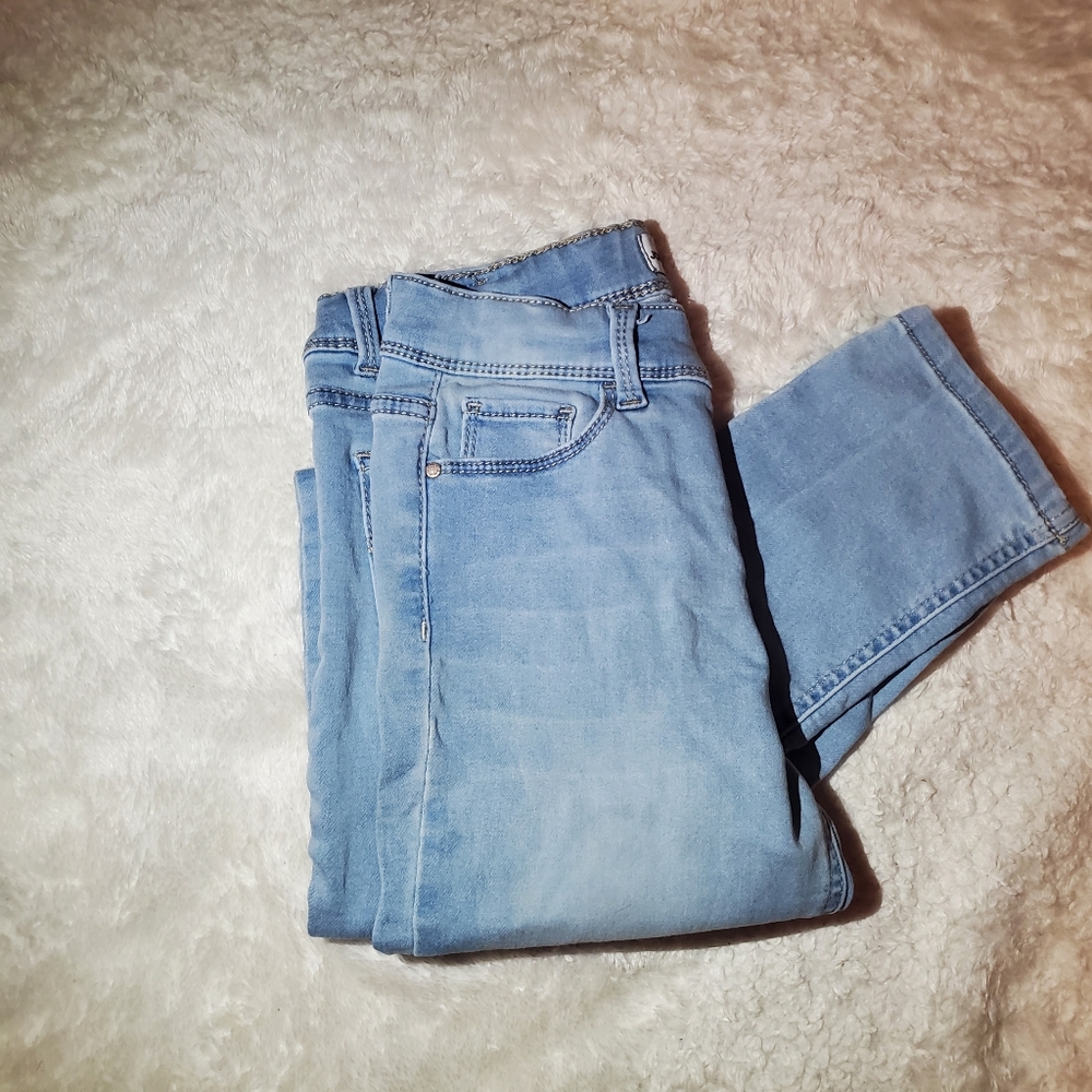 Jordache light washed skinny jeans size 14 in kids.